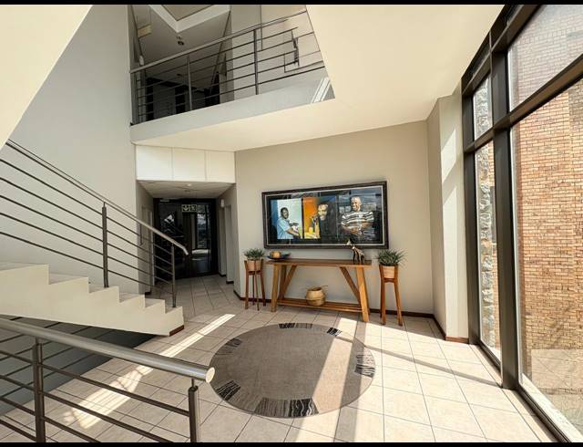 590M² OFFICE FOR SALE IN MIDRIDGE PARK